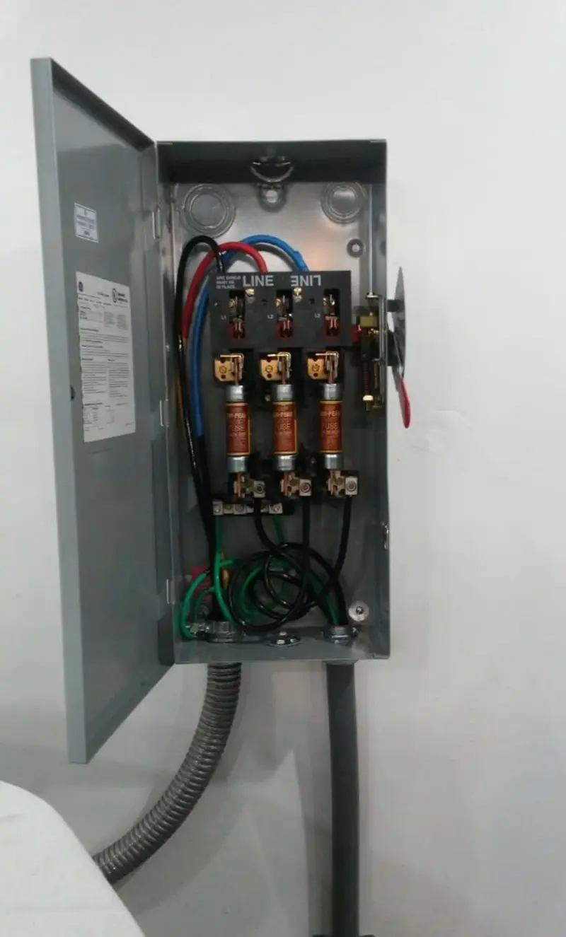 Three-phase disconnect switch installed for Electrical Wiring & Rewiring in Mesquite